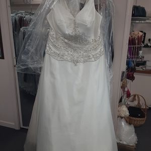 Size 22 with a train.  Zip back